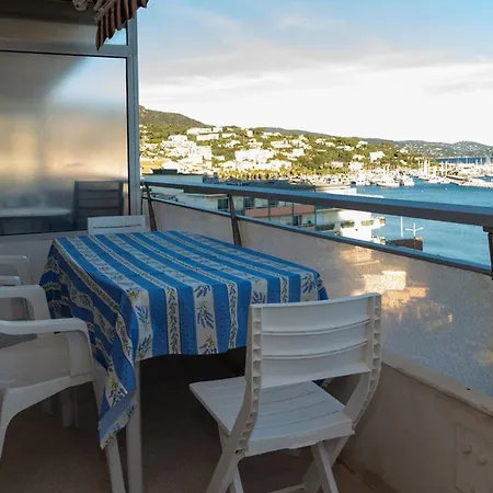 Apartment Au Lavandou, 4 Couchages, Terrasse, A 20m, Climatisation - Fr-1-803-70