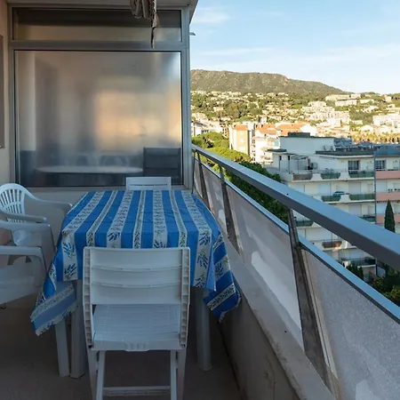 4 Pers. Au Lavandou, Face - Fr-1-803-70 Le Lavandou